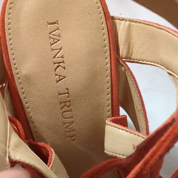 Ivanka Trump Women's Orange Wedge Sandals - Picture 2 of 6